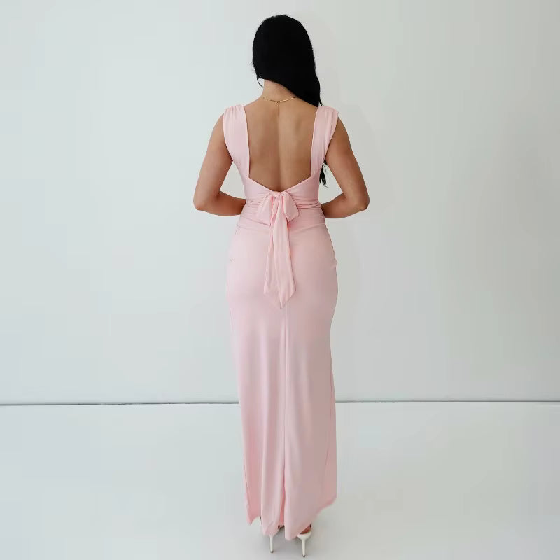 Eliza – Elegancka sukienka bez pleców ze rozcięciem