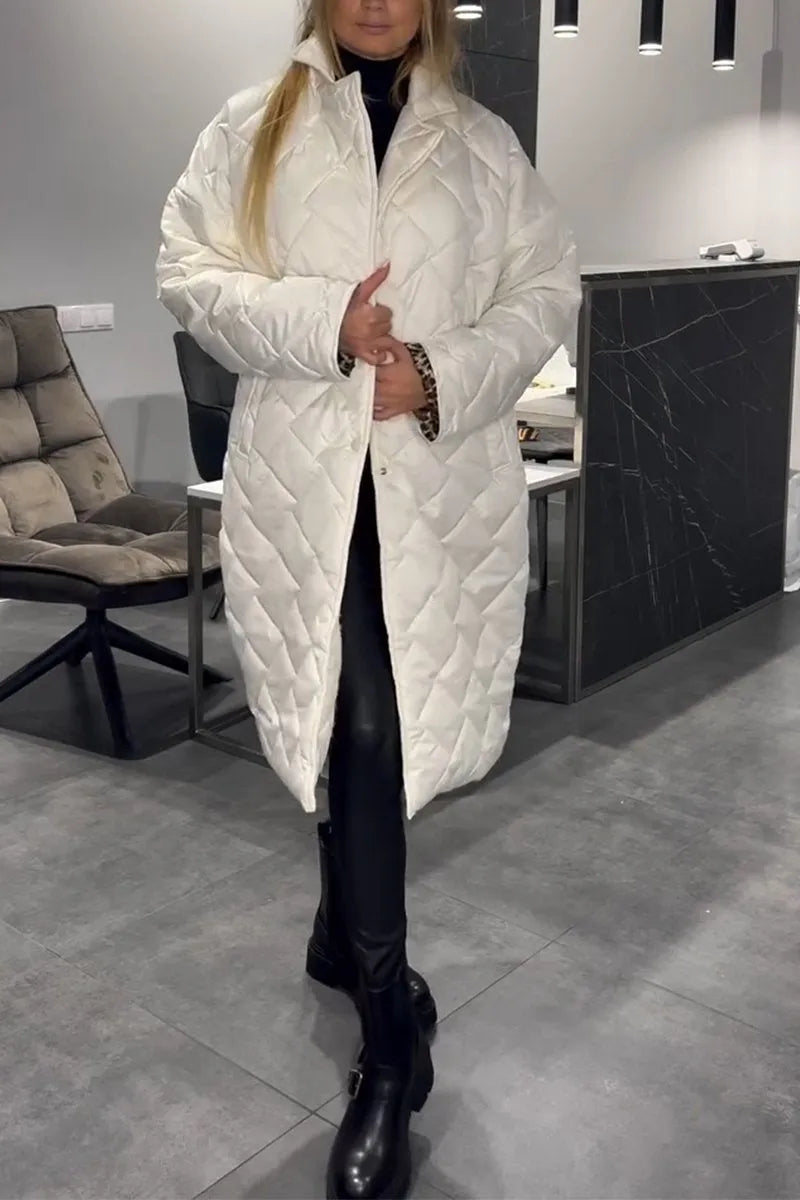 Monika – Stylowy płaszcz z panterką